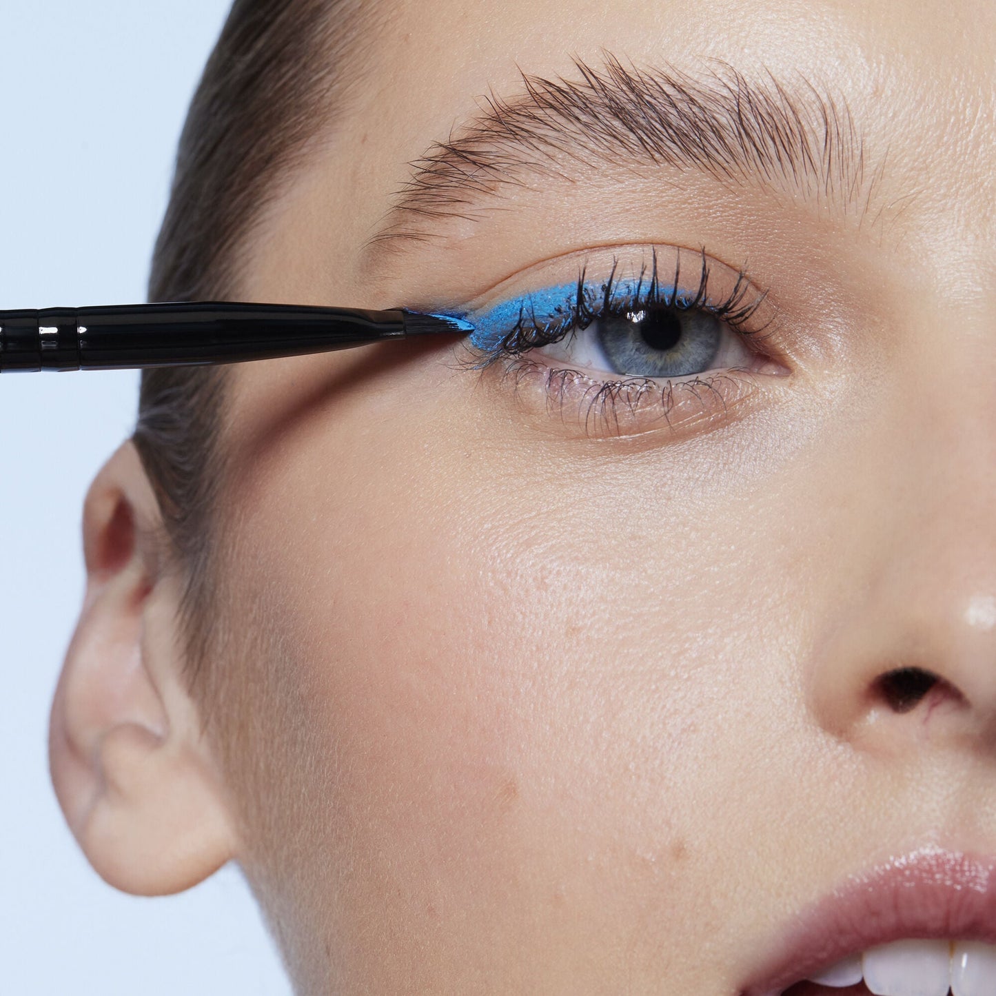wing-it-liner-brush-s4 84091_Winged_Eyeliner_Brushy.jpg