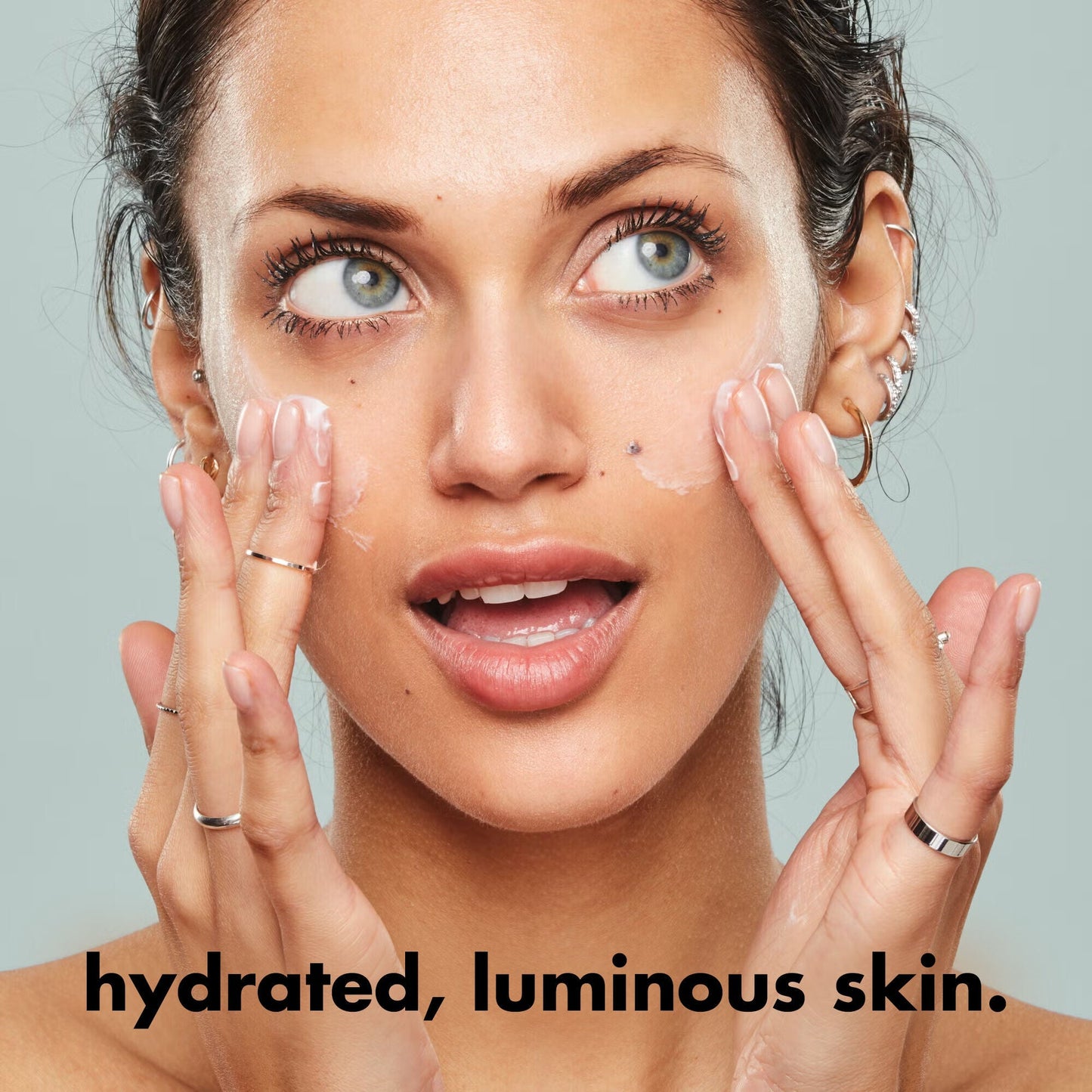 holy-hydration-face-cream-fragrance-free-m6 0226_EDU_HHFaceCreamFragranceFree_Benefit.jpg