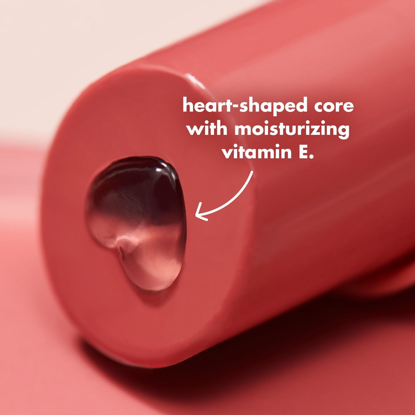 hydrating-core-lip-shine-a7 0326_EDU_HydratingCoreLipShine_PRODUCTINFO_b4236e19-37d0-403e-bb87-078193a88006.jpg