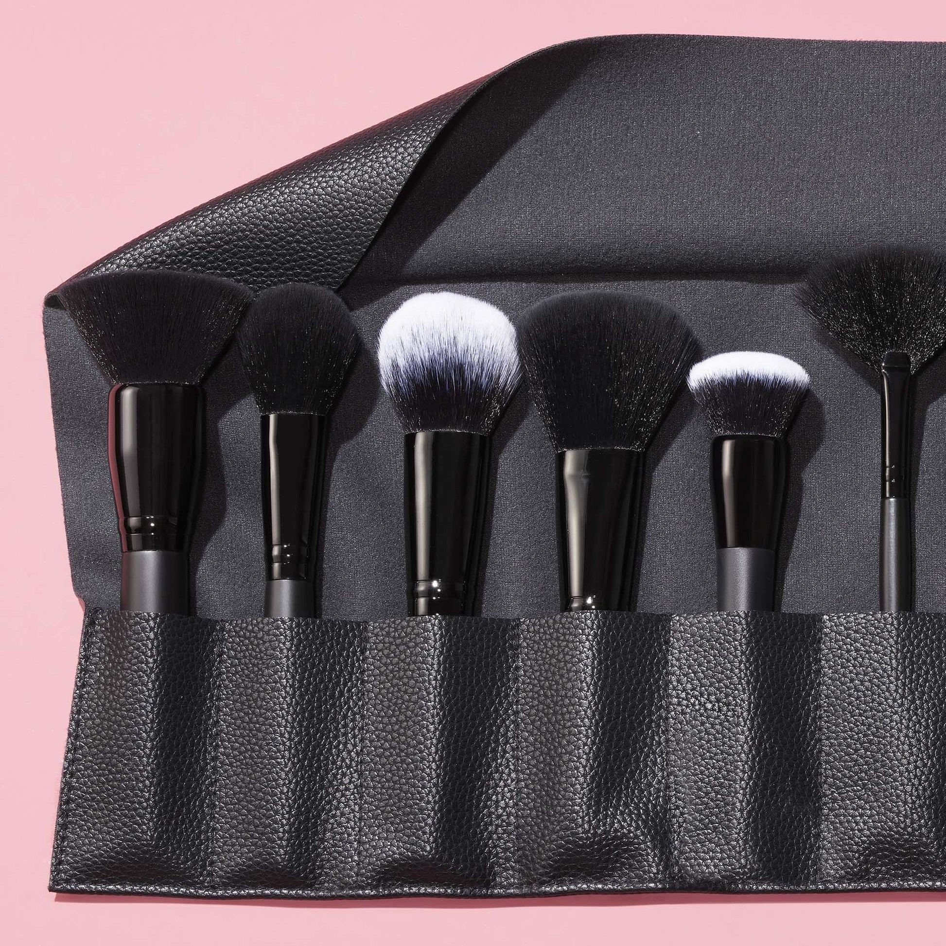 17-piece-ultimate-makeup-brush-set-and-travel-roll-f4 042423_UltBrushSet_V2_Main-2_IGF_carousel1.jpg
