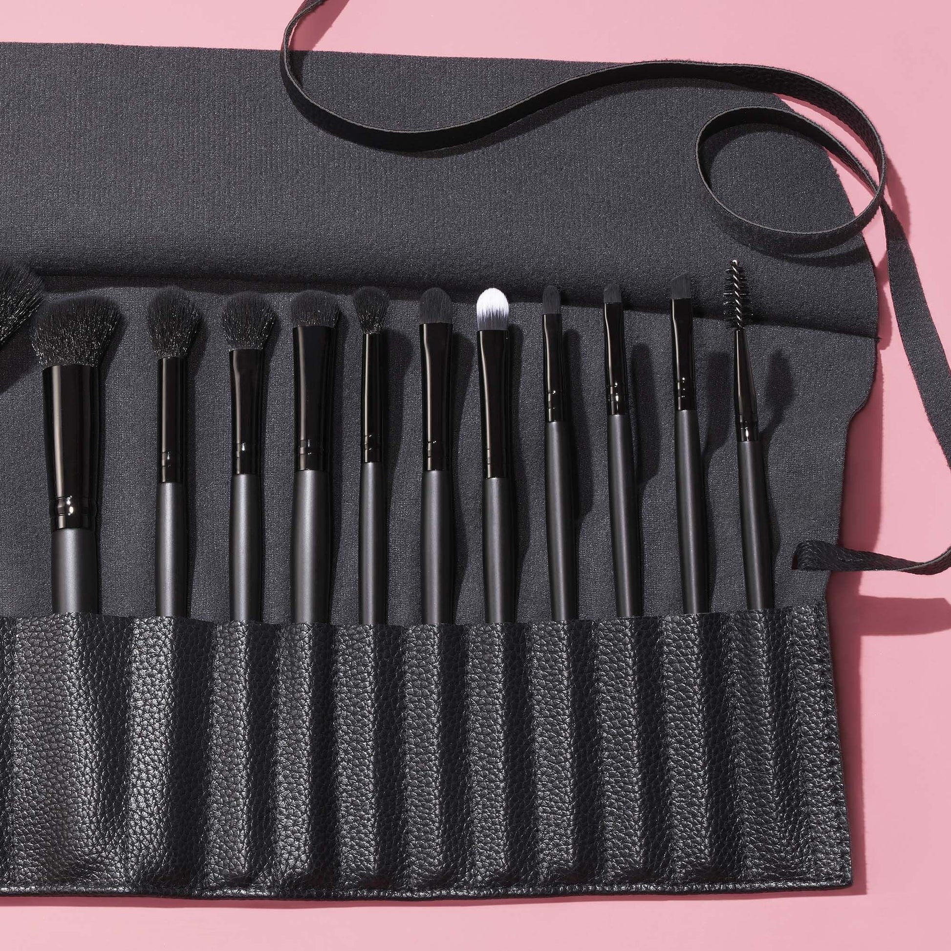 17-piece-ultimate-makeup-brush-set-and-travel-roll-f4 042423_UltBrushSet_V2_Main-2_IGF_carousel2.jpg