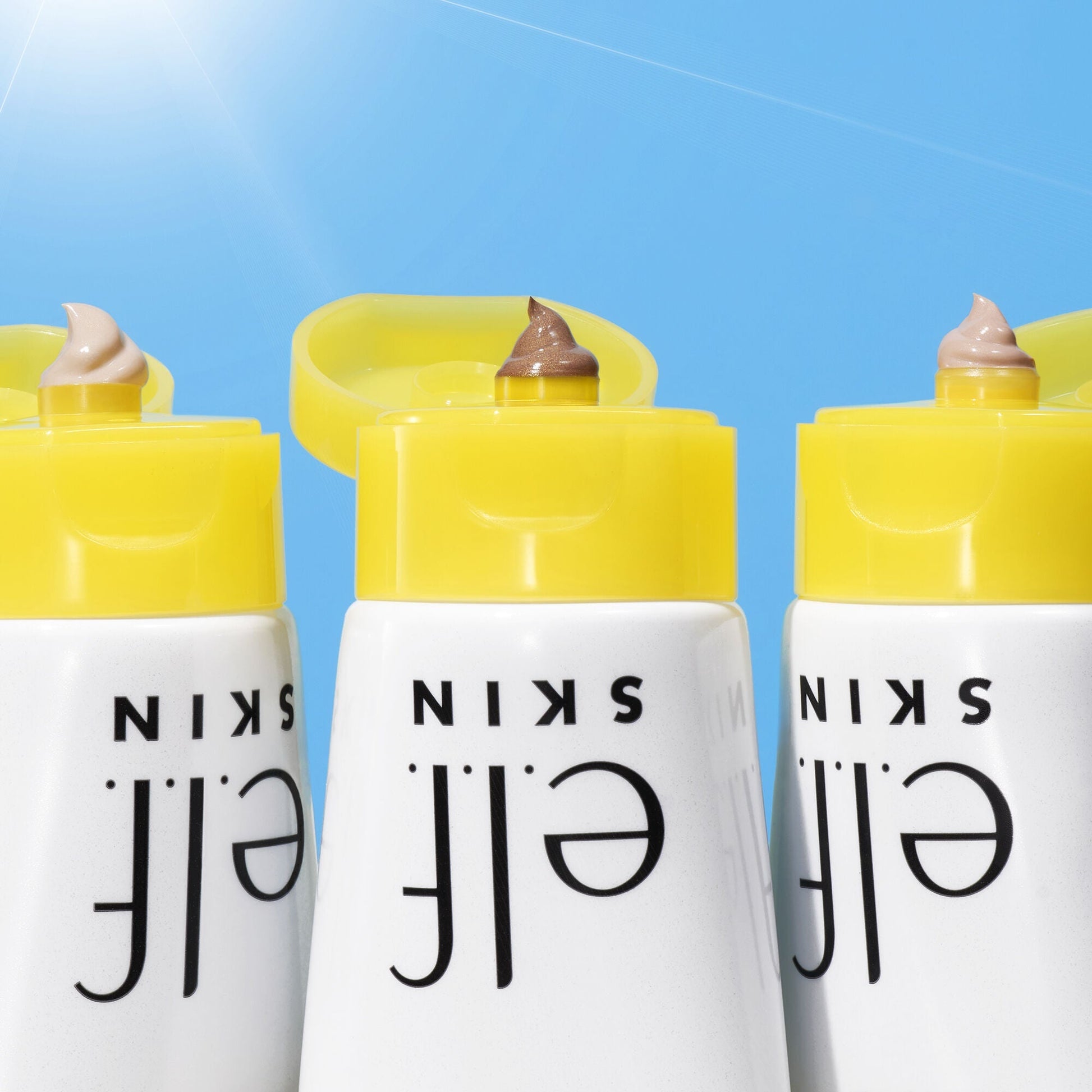 suntouchable-whoa-glow-spf-30-a5 042423_WhoaGlow_Macro_Main-2_IGF_b003ce36-775b-47d0-9dab-e2cd4030ba37.jpg