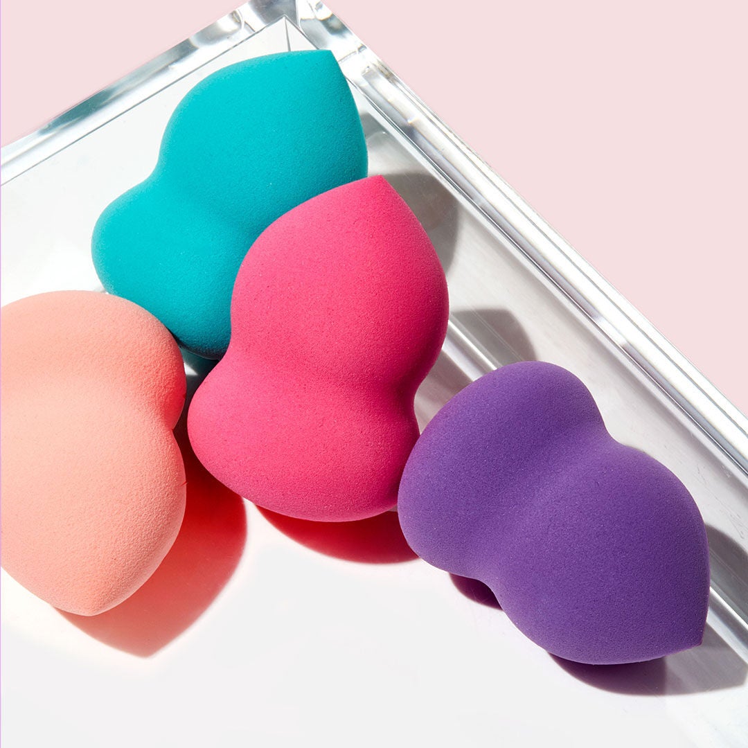 blending-sponge-peach-j6 0619_SocialIGF_Sponges4.jpg