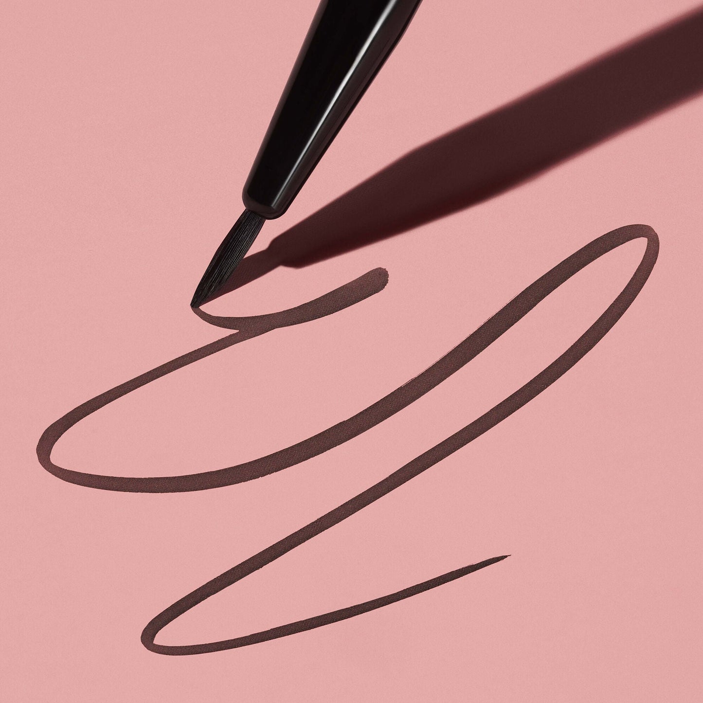 ultra-fine-eyeliner-brush-h8 111124_elf_UltraFine_Brush_0057_MAIN-2-HELICON_358_w2QC_IGF.jpg