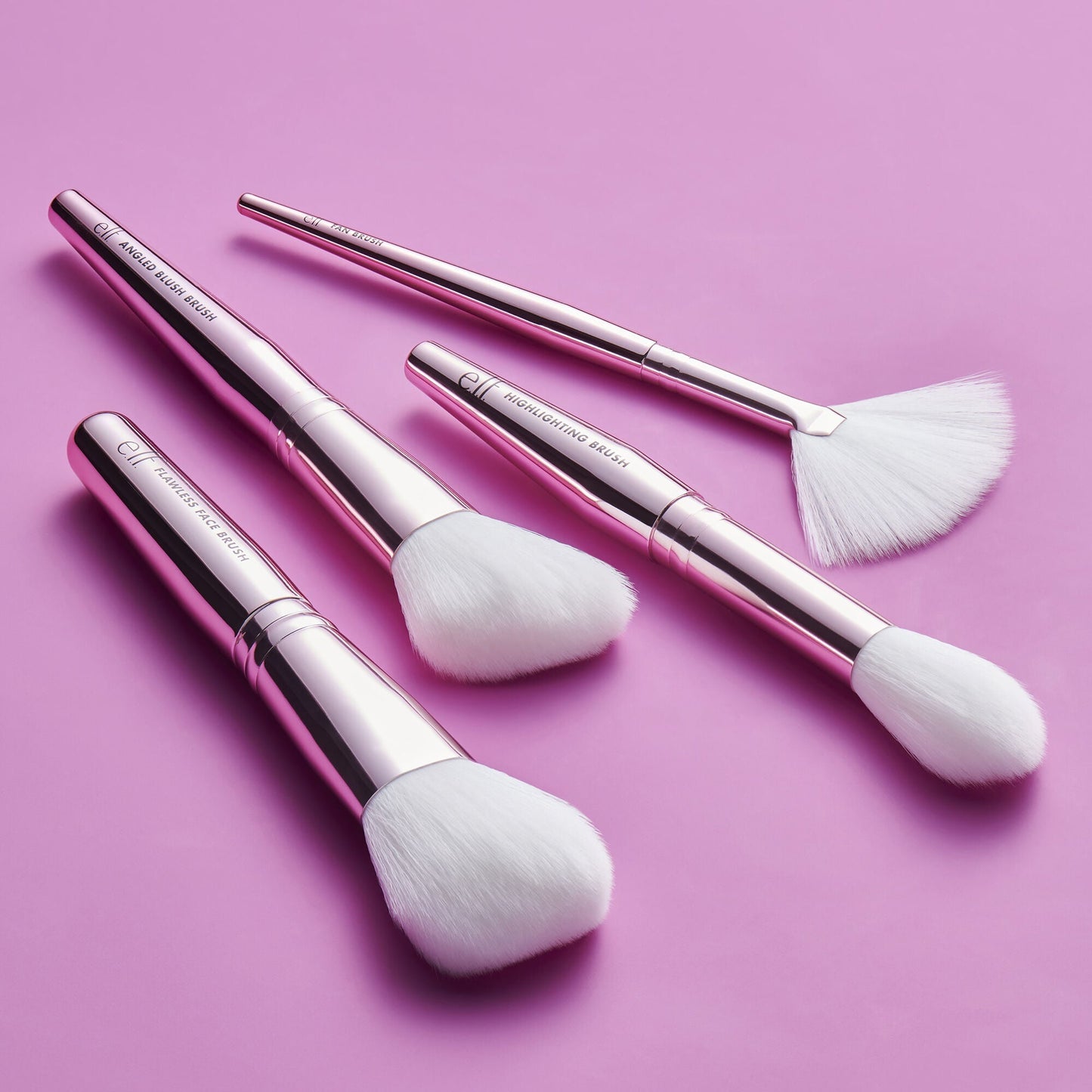 blush-bronzer-and-highlighter-brush-set-v6 12142020_BlushGlow-BrushKit_0027_FocusBracket-MAIN_V2_IGF.jpg