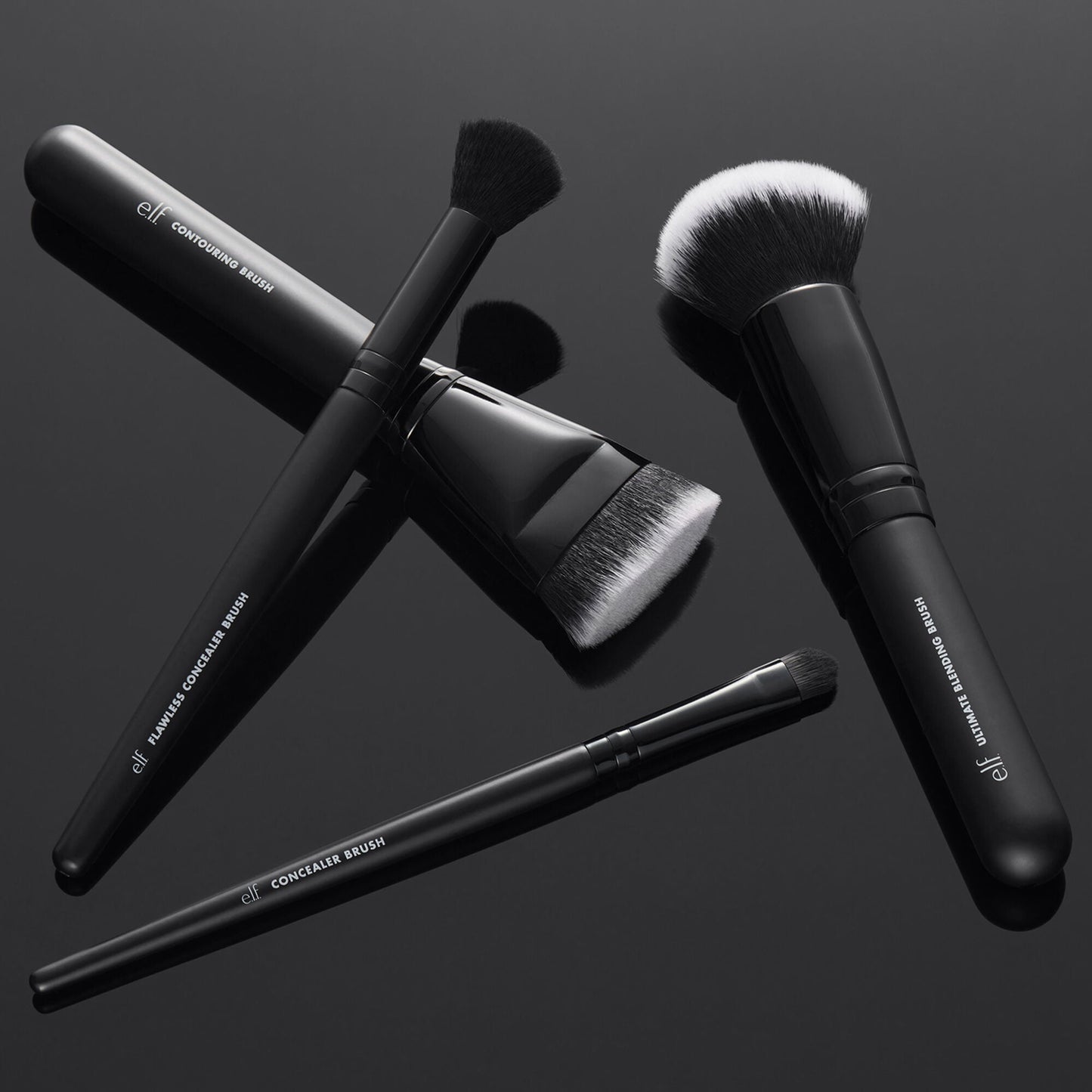 foundation-and-concealer-brush-set-c7 12142020_ComplexionPerfection-FaceBrush_0028_FocusBracket-MAIN_V2_IGF.jpg