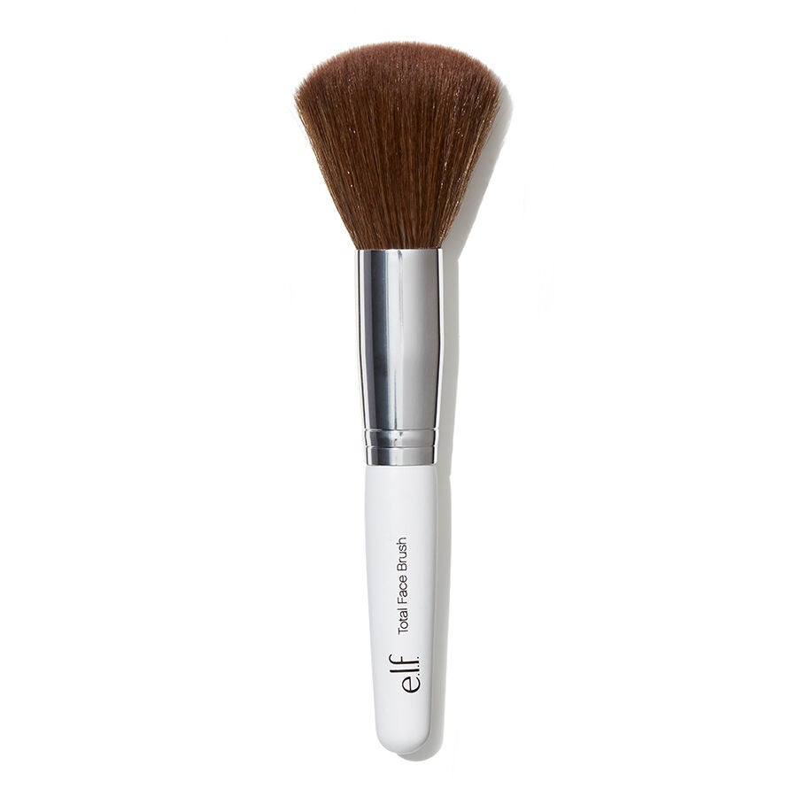 total-face-brush-h5 24112_TotalFaceBrush_whitewebA.jpg