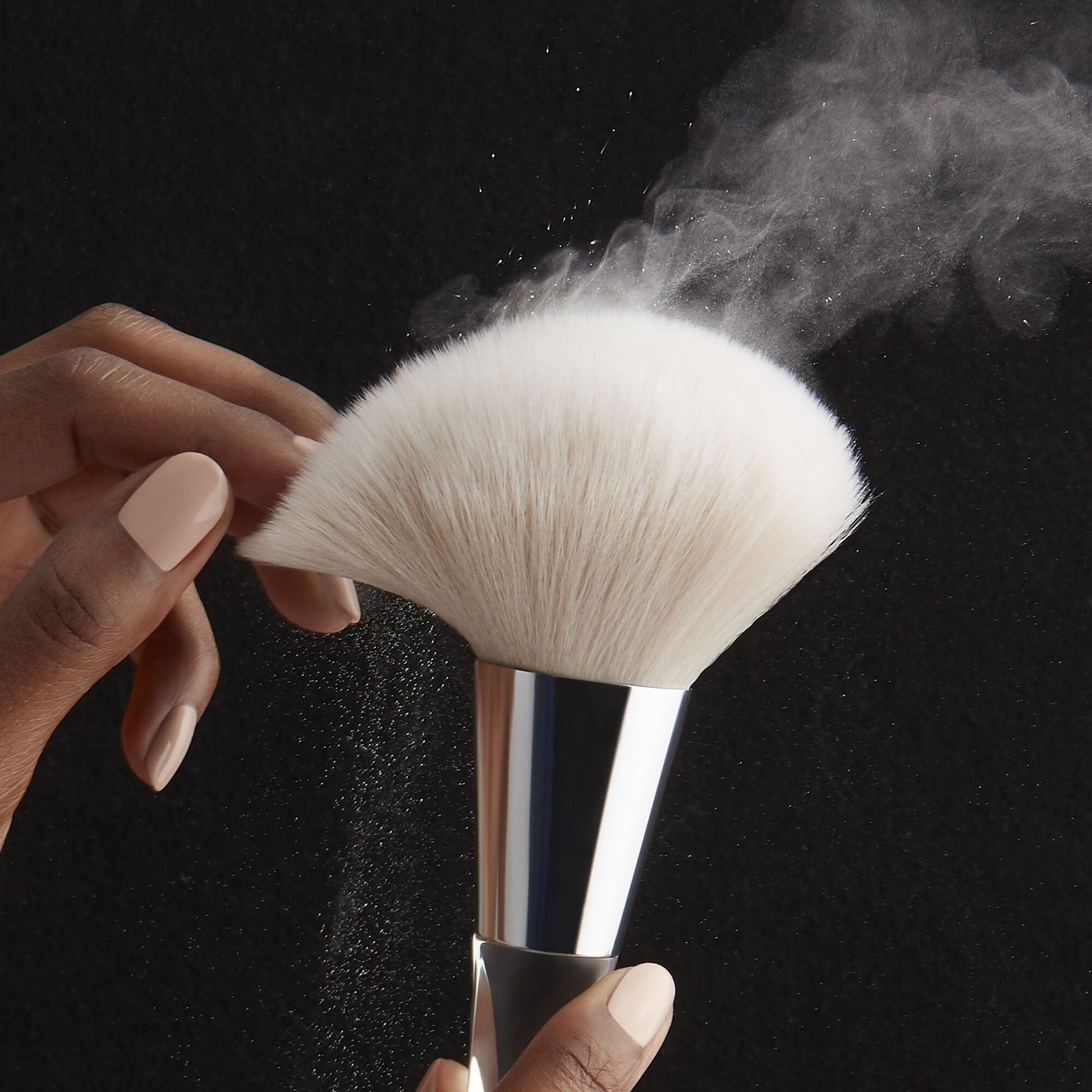 precision-powder-brush-f4 85307_PrecisionPowderBrush_V2_133.jpg