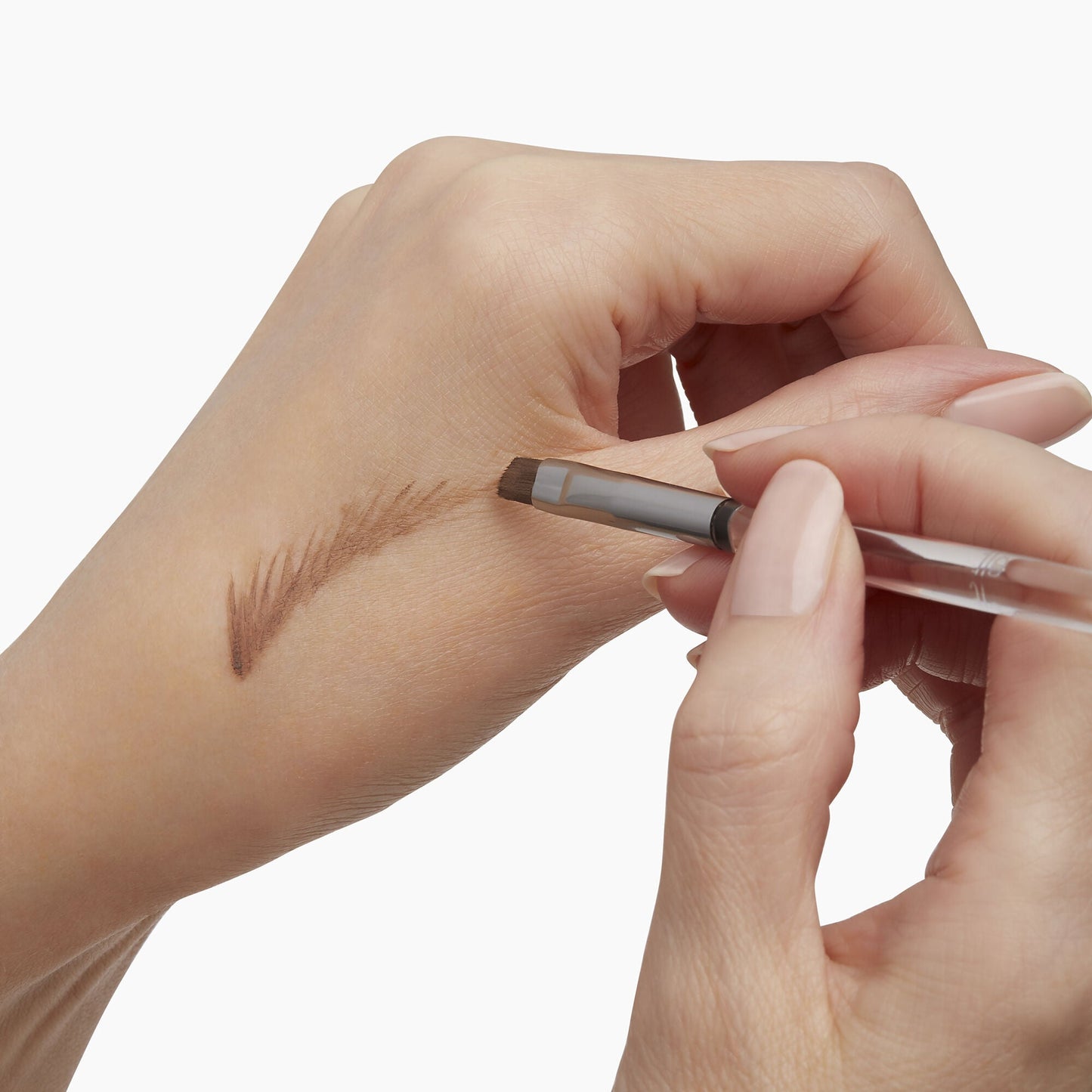 precision-dual-sided-eyebrow-brush-e0 85315_PrecisionDualSidedEyebrowBrush_Model_V2.jpg