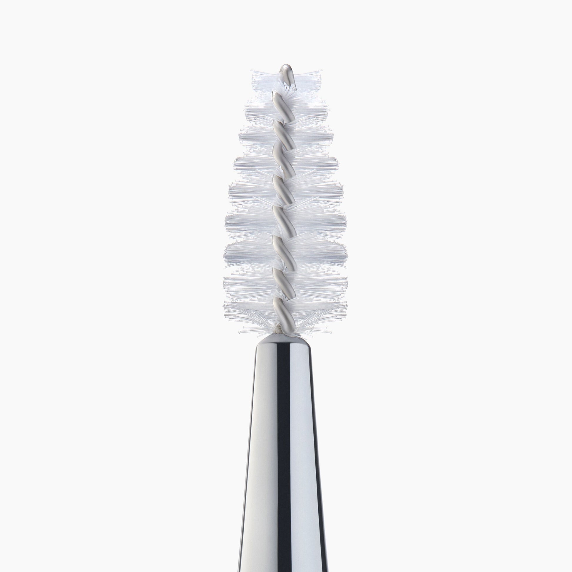 precision-dual-sided-eyebrow-brush-e0 85315_PrecisionDualSidedEyeshadowBrush_Macro_1_V2.jpg